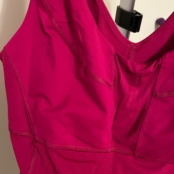 Lululemon top - Picture 2 of 4